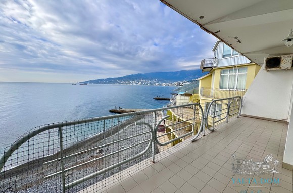 Апартамент на берегу моря в Ялте