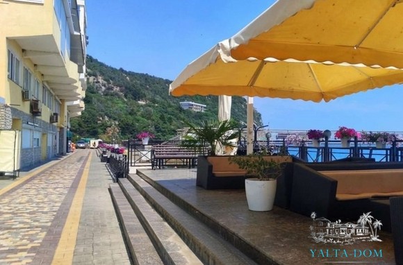 Трехкомнатные апартаменты на берегу моря, в закрытом комплексе "Сон у моря" пгт Никита