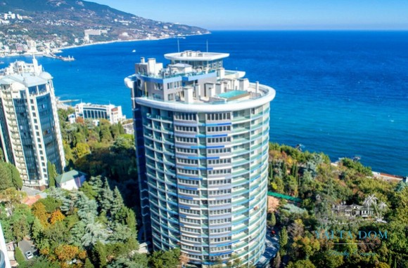 Дизайнерский апартамент с бассейном-инфинити, в стиле Алиса в Зазеркалье в ЖК Зазеркалье Приморский парк Ялта