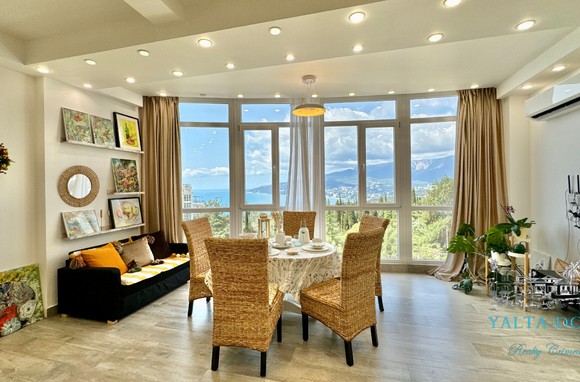 Квартира с дизайнерским ремонтом и видом на море Восход Ялта