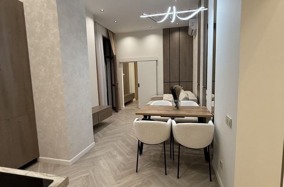 Квартира трехкомнатная в ЖК Никитский дворец вид на море, сад и горы Ялта