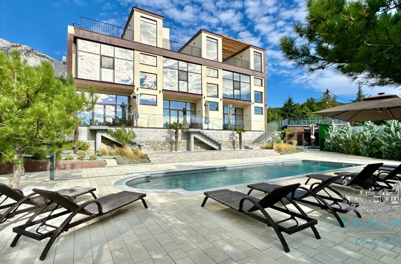 Таунхаус Фламинго в лесной зоне с подогреваемым бассейном и баней Кореиз Ялта