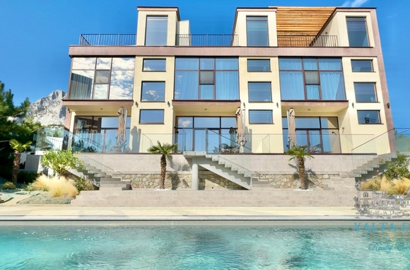 Таунхаус Панда в лесной зоне с подогреваемым бассейном и баней Кореиз Ялта