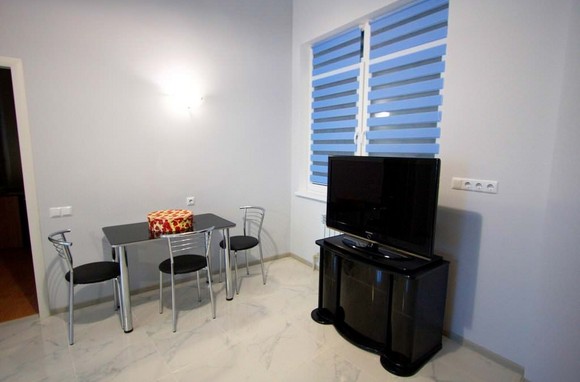 Квартира двухкомнатная в коттедже район Отрадное возле Ялты