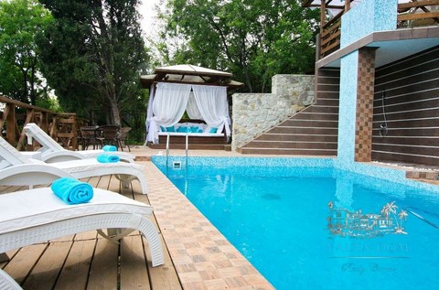 Дом в можжевеловой роще возле Ялты пгт Гаспра