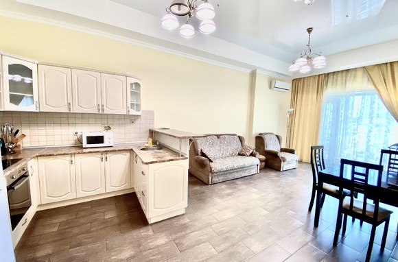 Квартира двухкомнатная возле Массандровского пляжа